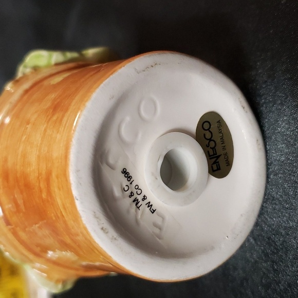 Enesco vintage 1996 Peter Rabbit salt and pepper shakers - Picture 7 of 7